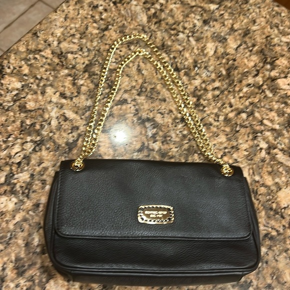 MICHAEL Michael Kors Handbags - Michael Kors black leather gold chain purse
